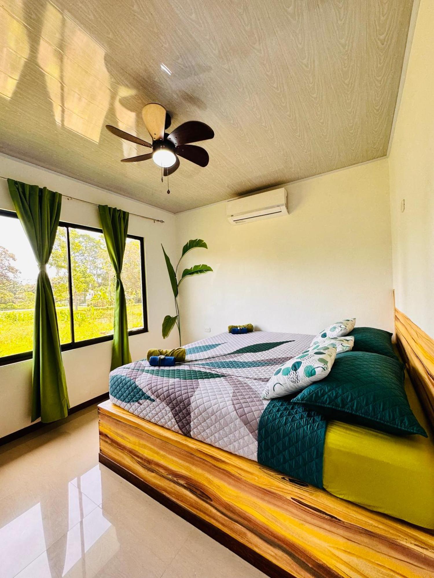 Oso Perezoso Pool Villa Puerto Viejo de Talamanca Luaran gambar
