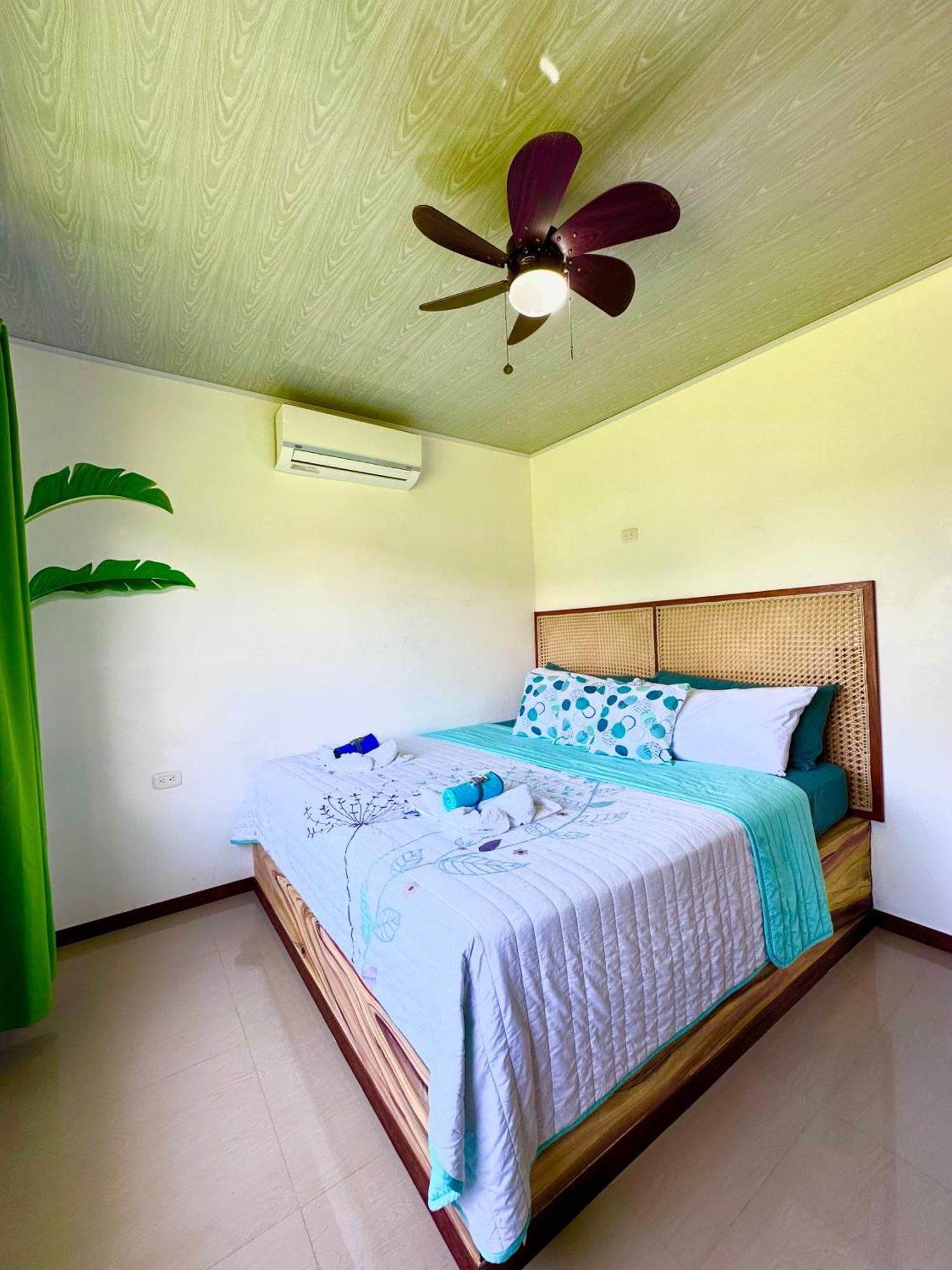 Oso Perezoso Pool Villa Puerto Viejo de Talamanca Luaran gambar